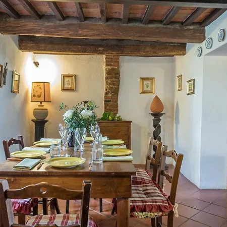 Poderino 6, Emma Trequanda