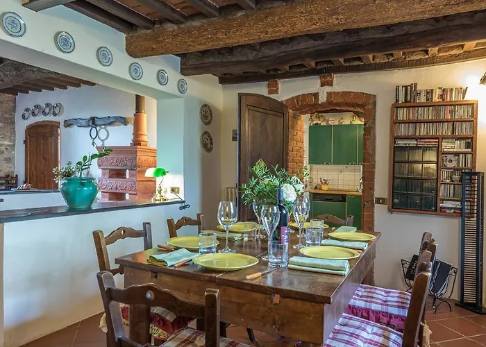 Poderino 6, Emma Вилла Трекуанда