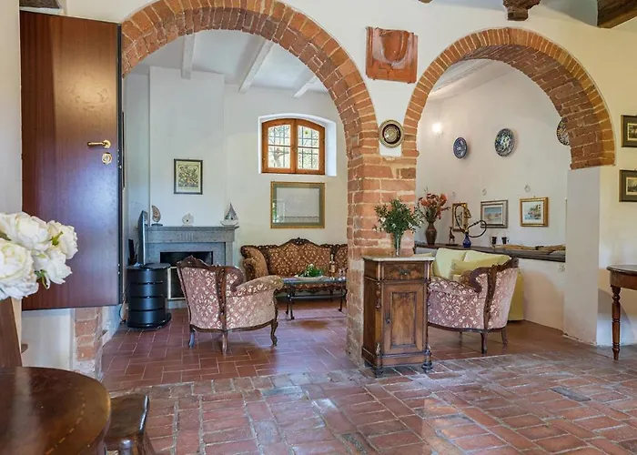 Poderino 6, Emma Вилла *