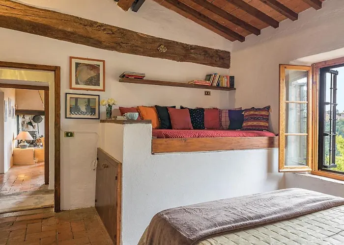 Вилла Poderino 6, Emma Трекуанда